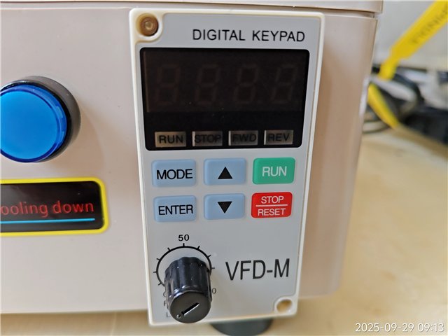 Фото Настольный фрезерный станок с ЧПУ DeskMill 4060 1500W