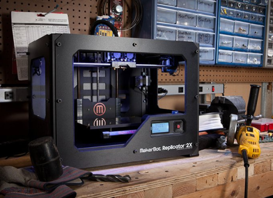 Фото 3D принтер MakerBot Replicator 2x